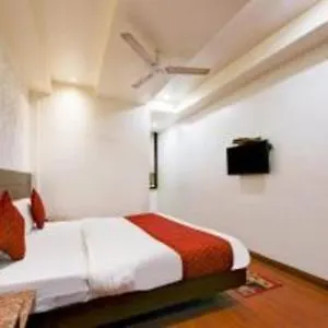 ***  Hotel Panna Paradise Agra  India
